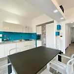Appartamento Casaviva - Amazing Trilo With View In Genova